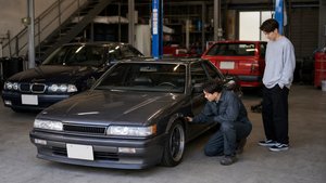 整備士による旧車の点検と状態確認