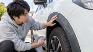 白くなった未塗装樹脂パーツを確認